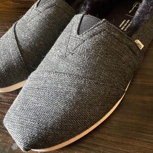 Toms men’s Shoes size 10